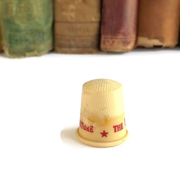 Plastic Advertising Thimble , Vintage Sewing - Picture 8 of 9